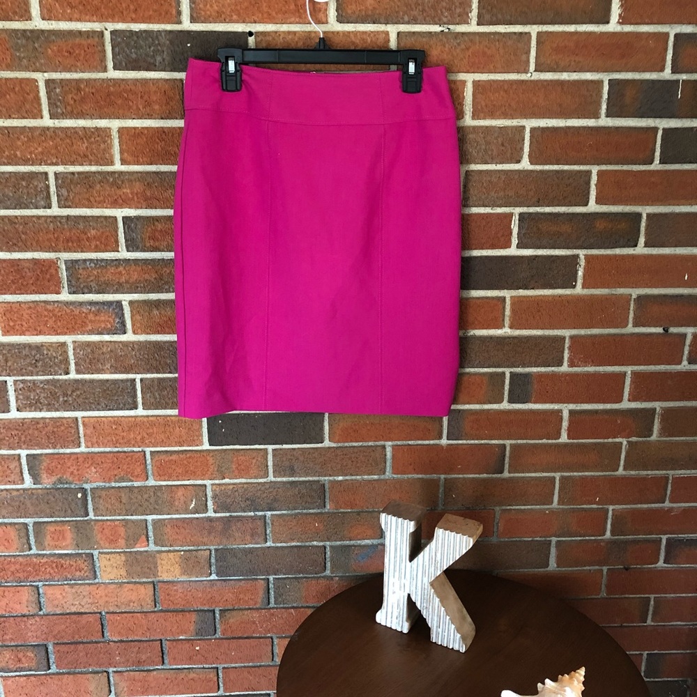 Cute Hot pink skirt